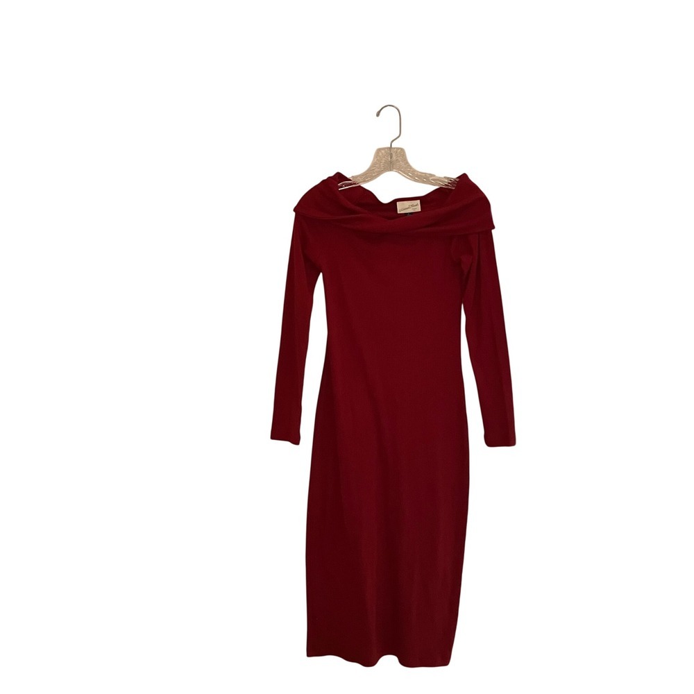 Universal Thread Womens Size S Red Off Shoulder Long Sleeve Ribbed Knit Dress